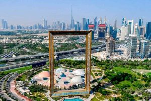 قاب دبی  (Dubai Frame)